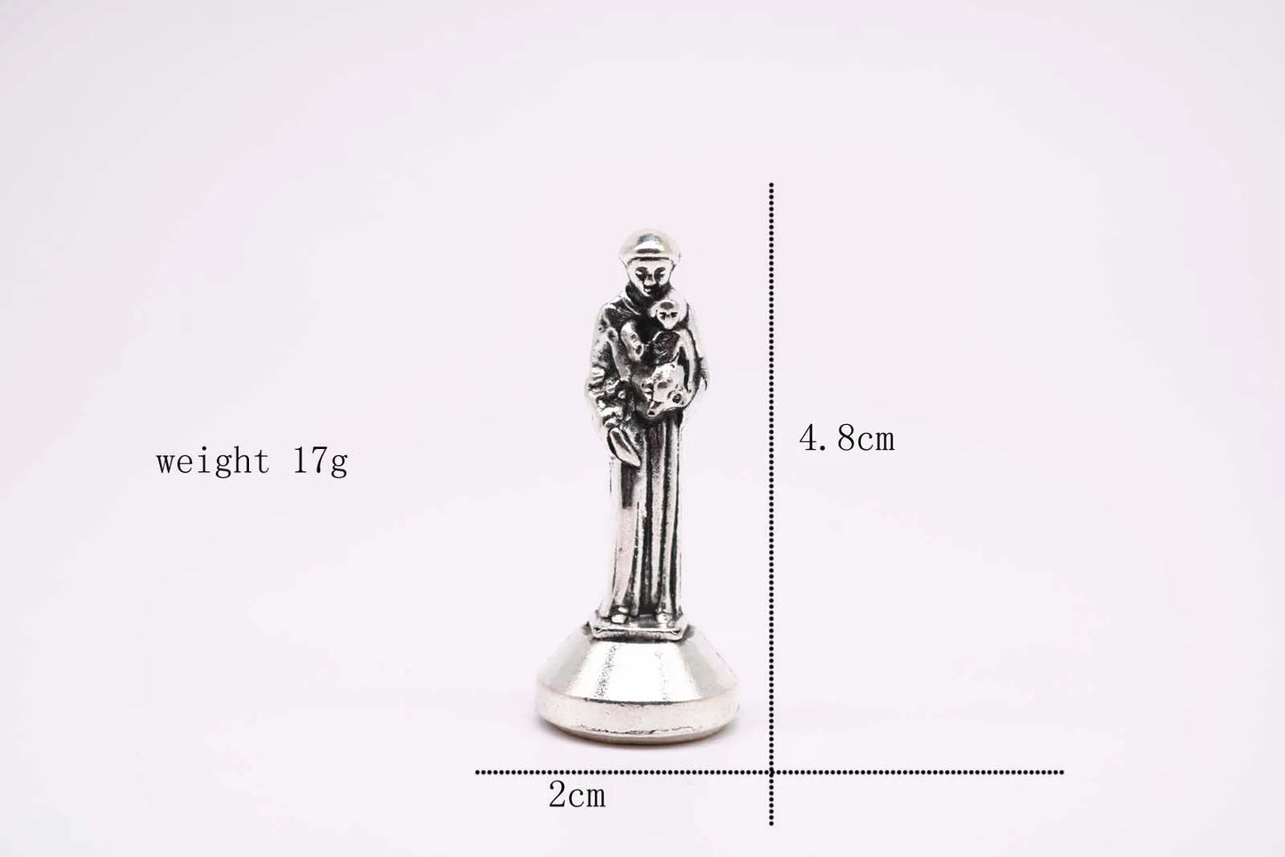 Many styles of Christian decorations. Jesus, Madonna Maria, Rose, Lady Fatima, Figurine. Car dashboard decoration.